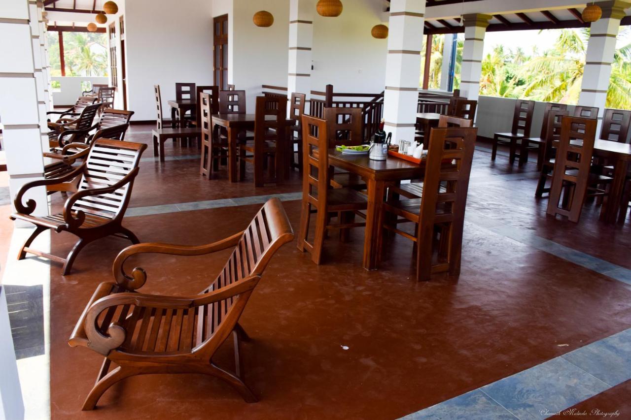 Tenasi Beach Resort Ahangama Luaran gambar