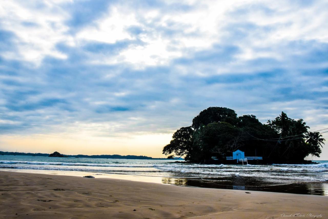 Tenasi Beach Resort Ahangama Luaran gambar