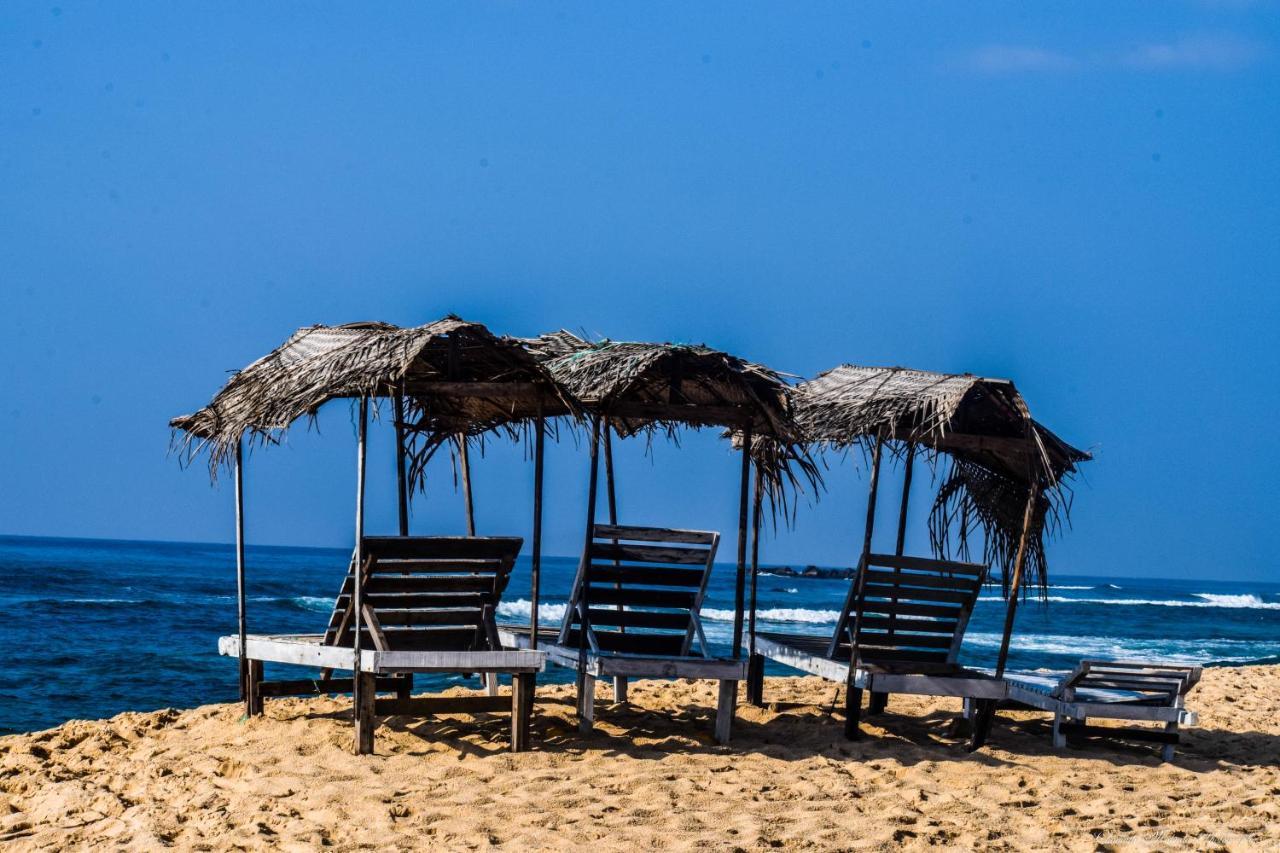 Tenasi Beach Resort Ahangama Luaran gambar