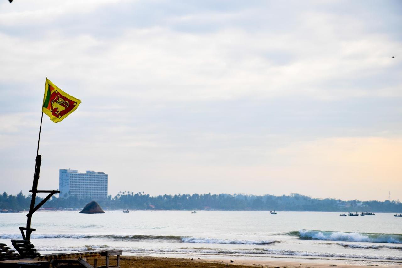 Tenasi Beach Resort Ahangama Luaran gambar